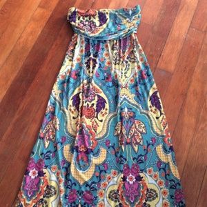Colorful strapless maxi dress